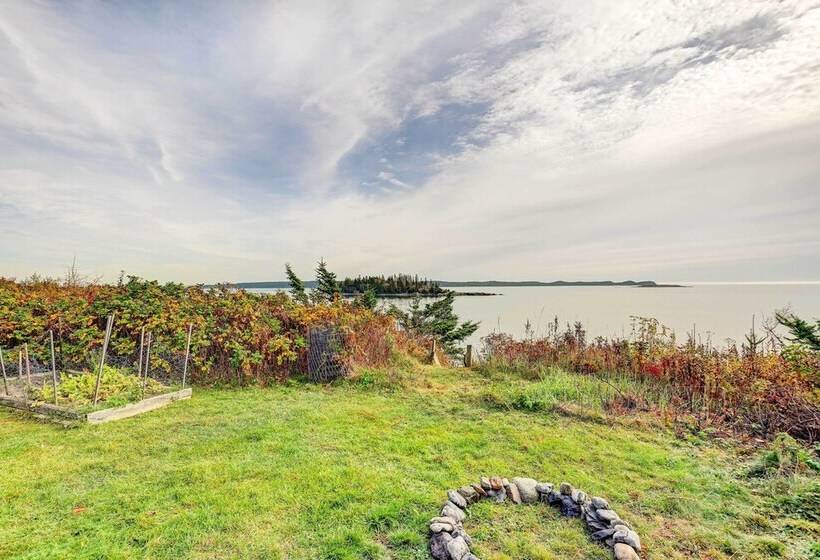 Serene Jonesport Escape: Deck W/ Water Views!