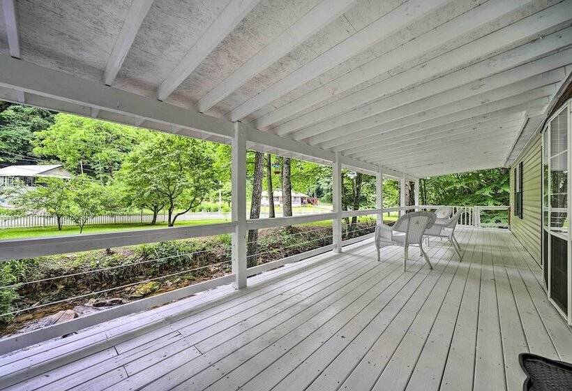 Tranquil Creekfront Bryson City Home W/ Grill!
