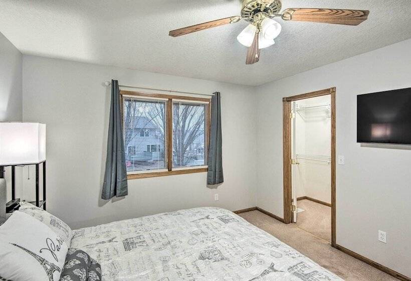 Altoona Home 11 Mi To Downtown Des Moines