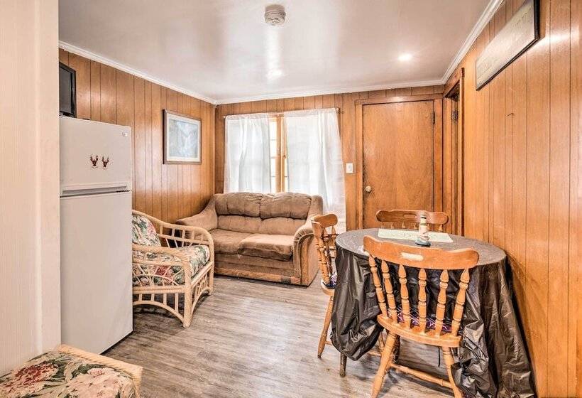 Cozy Hampton Cottage W/ Bbq   Walk To Ocean!