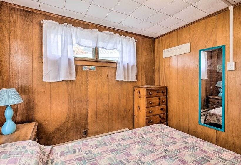 Cozy Hampton Cottage W/ Bbq   Walk To Ocean!