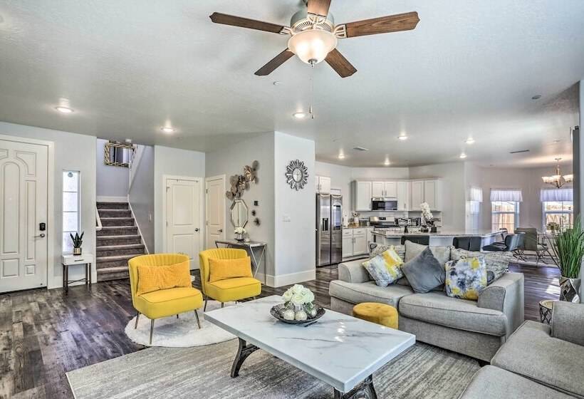 Fresno Home W/ Grill   9 Mi To Downtown