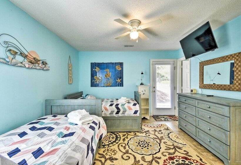 Home W/ Deck In Corolla Light: Walk To Beach!
