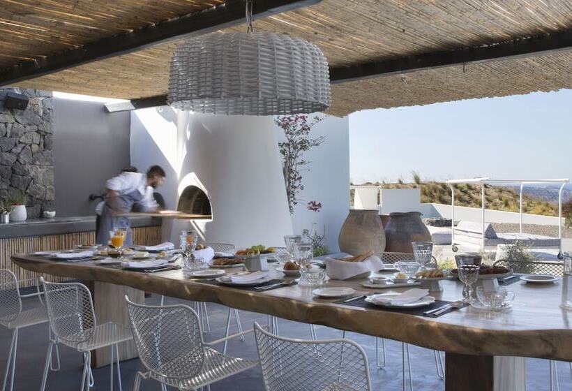 هتل Erosantorini Estate