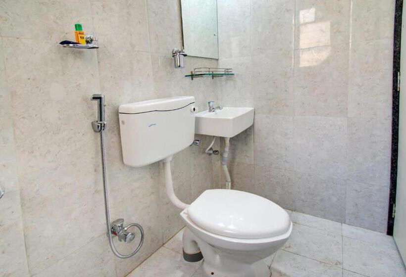 בית מלון כפרי Fabexpress Marvel Bliss   Nr Trump Towers