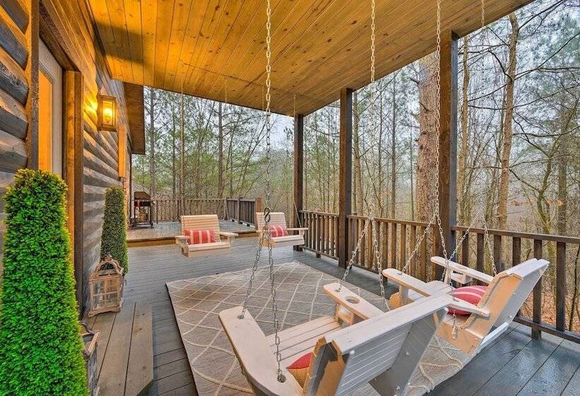 Outdoor Paradise W/ Hot Tub, Firepit, Bbq & More!