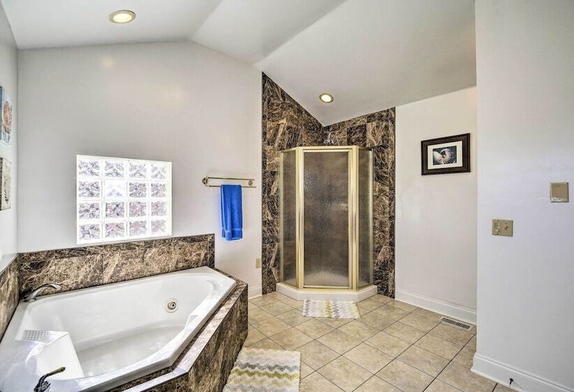 Pet Friendly Cabin W/ Dock On Claytor Lake!