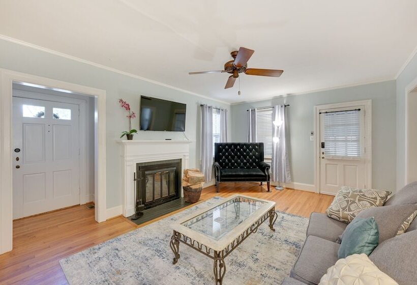 Quaint Goldsboro Home W/ Screened In Porch!