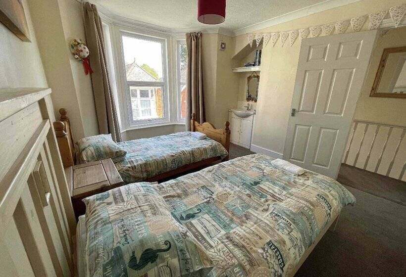 إقامة Charming 2 Bed House In Dawlish Town Centre