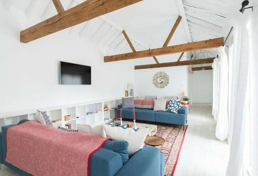 Резиденция Simple Coastal Luxury Near Southwold Sleeps 10