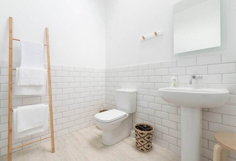Резиденция Simple Coastal Luxury Near Southwold Sleeps 10