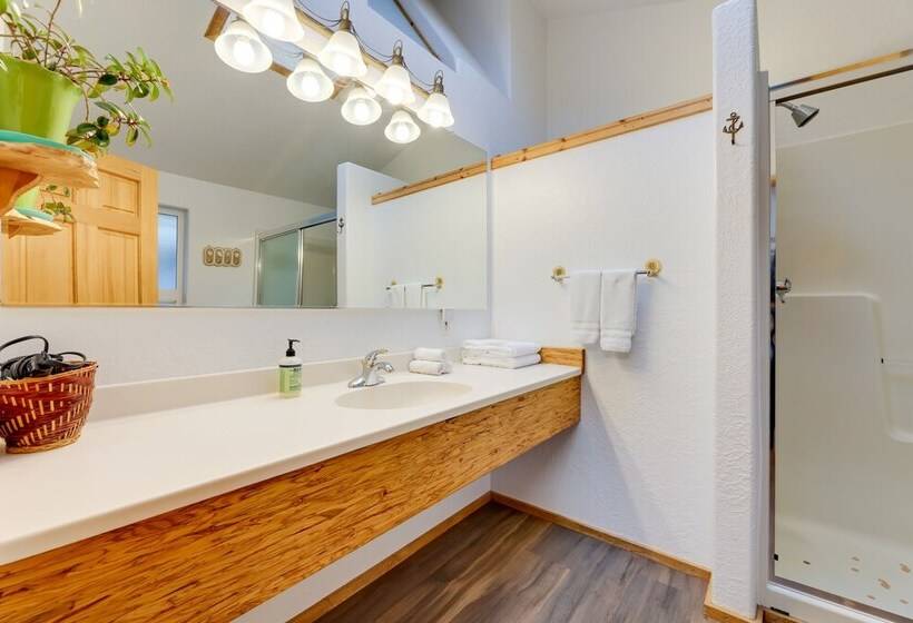 Sanderling Sea Cottages, Unit 11