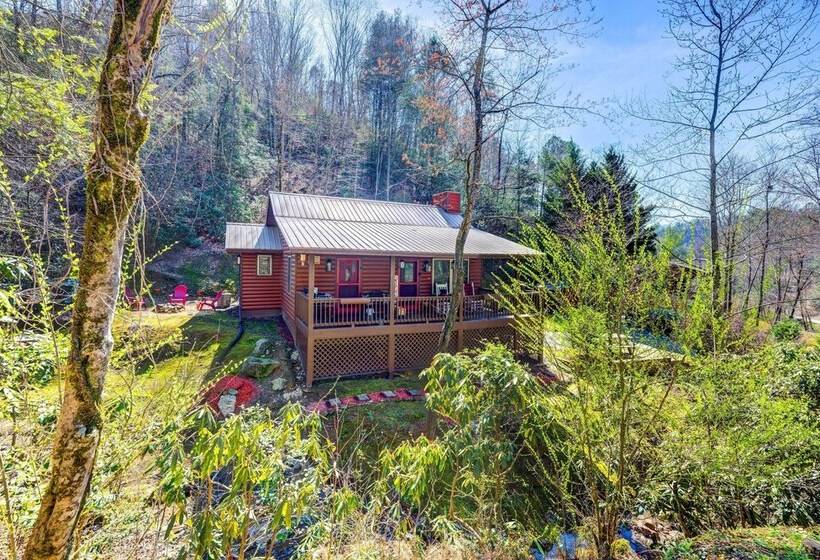 Scenic Marble Cabin W/ Fire Pit!
