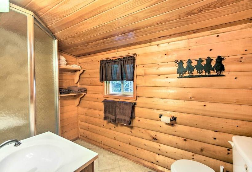 Smoky Mountain Rustic Log Cabin W/ Furnished Patio