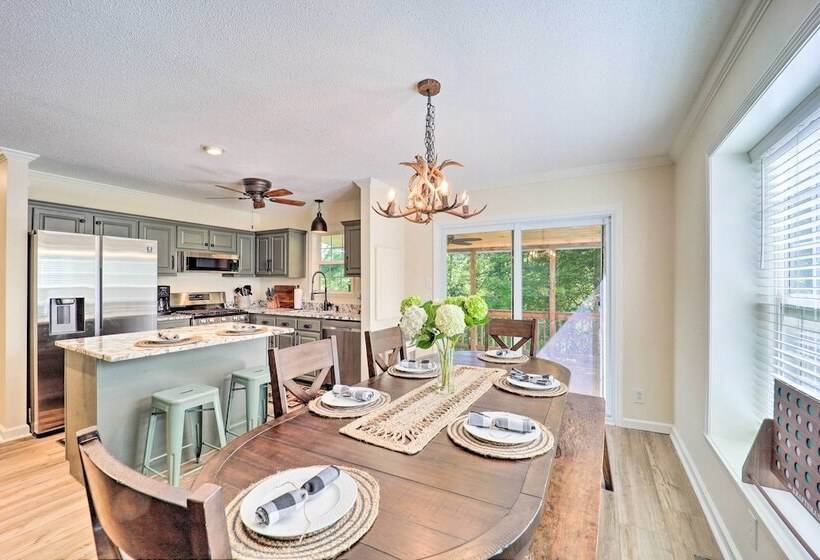 9 Mi To Sugar Mountain: Newland Cabin W/ Fire Pit!