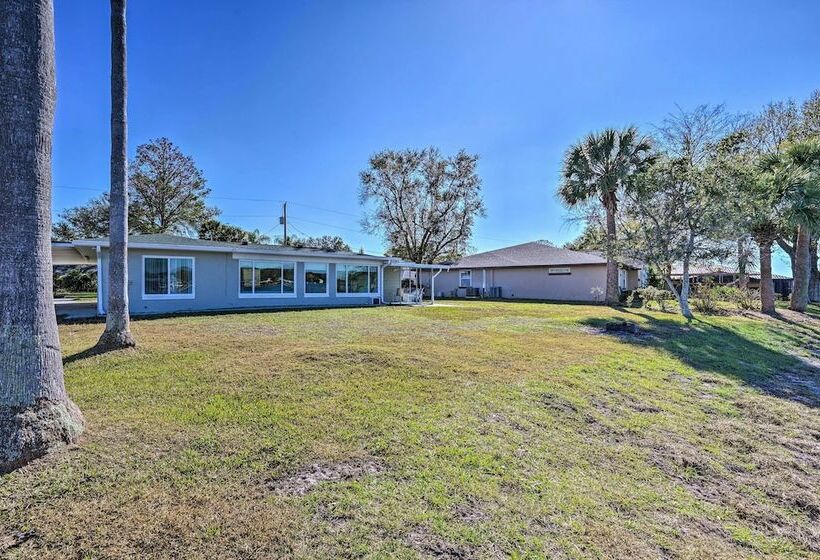 Private Dock + Grill: Sunny Lake Weir Retreat!