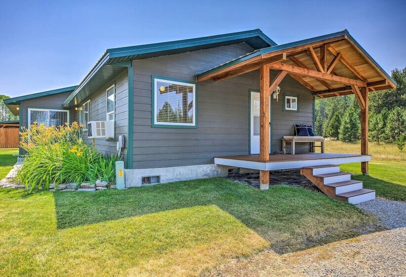 Sun Soaked Trout Creek Escape < 2 Mi To River