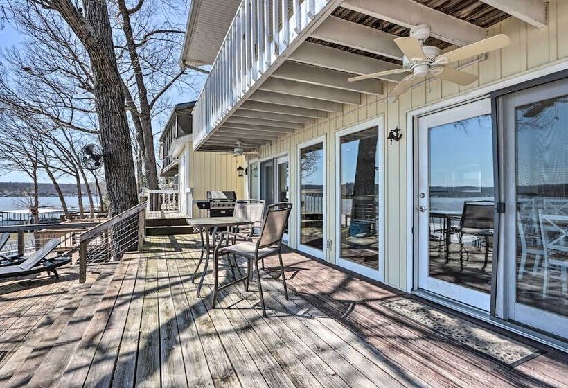 Sunrise Beach Retreat On Lake Of The Ozarks!