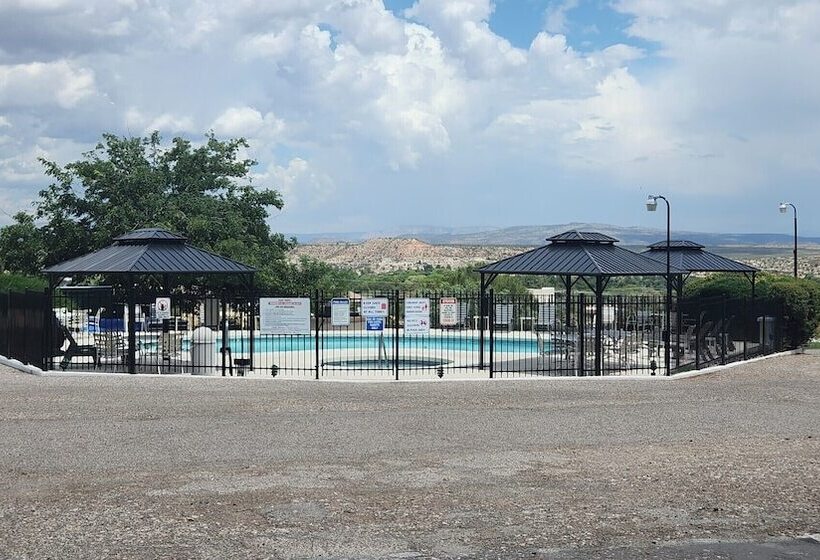 The View Motel