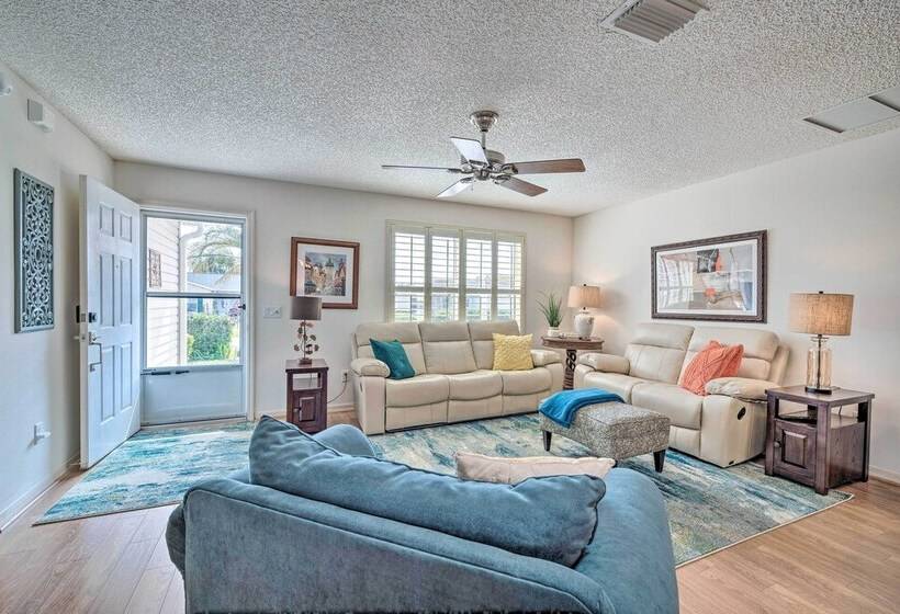 Home In The Villages W/ Lanai & Private Hot Tub!