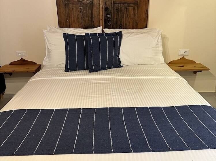 تختخواب و صبحانه Midgard Suites   Medieval Town