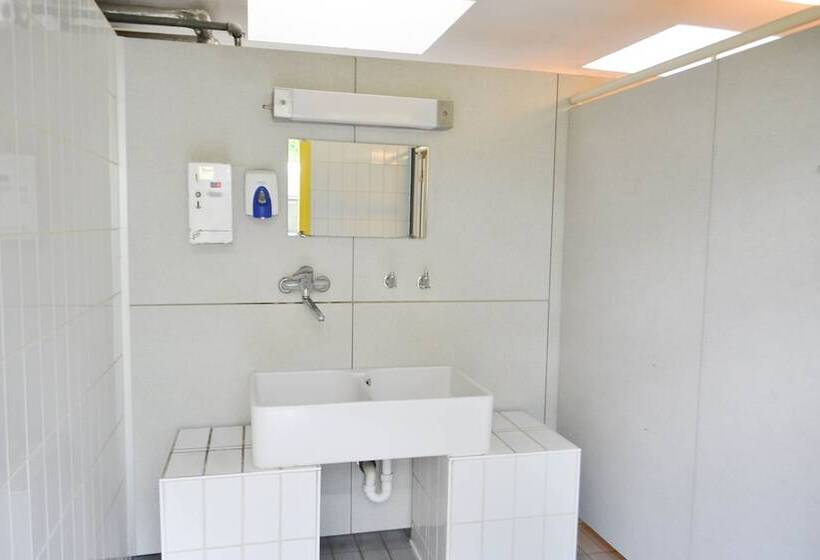 مبيت وإفطار Munich Central Camping