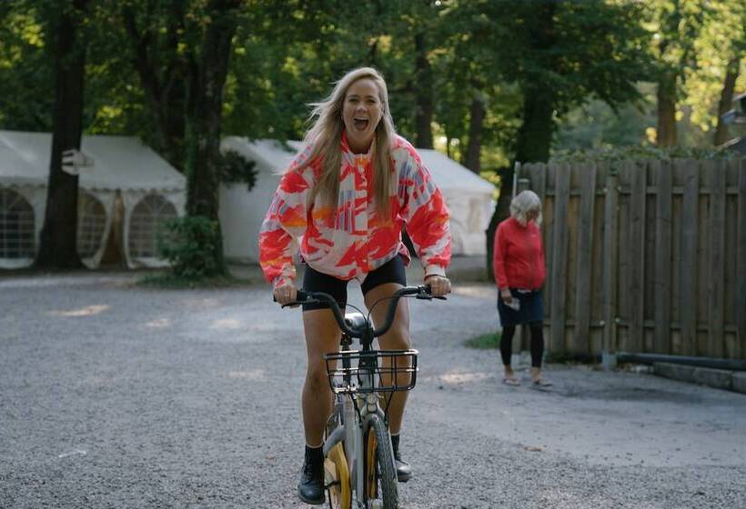 مبيت وإفطار Munich Central Camping