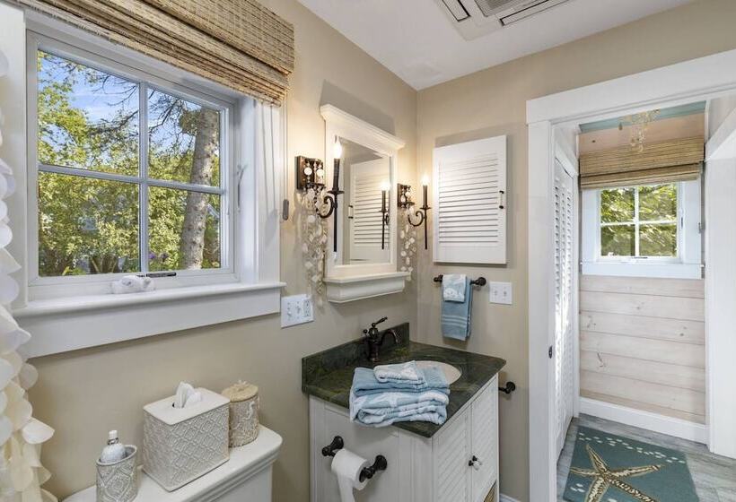 Glamorous Cabana