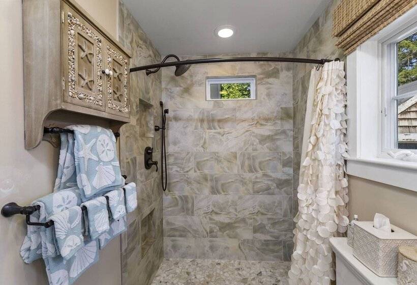 Glamorous Cabana