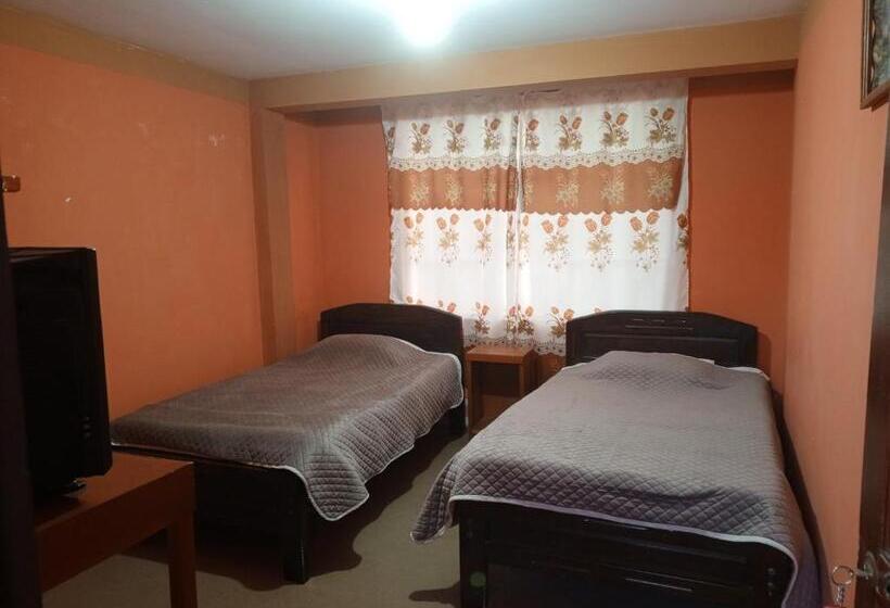 مسافرخانه Puerto Alegre Copacabana