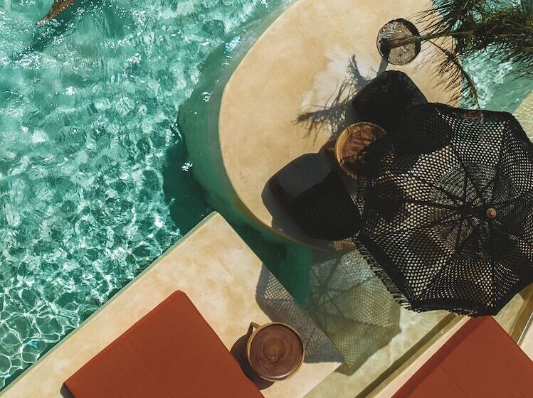 Hotel Divino Caldera