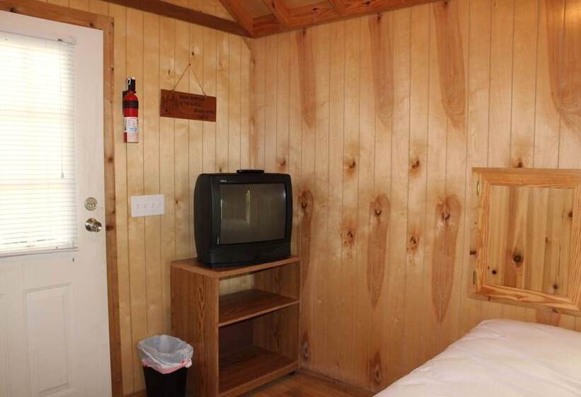 酒店 Hemlock Campground And Cottages
