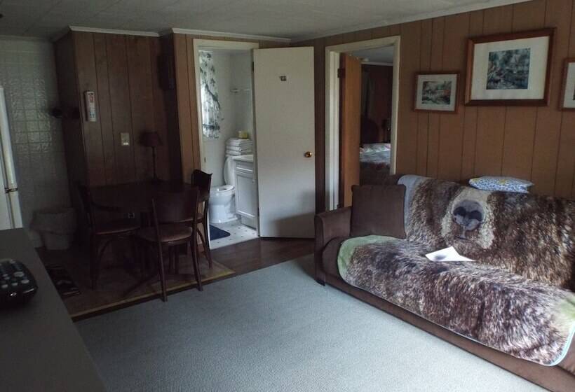 酒店 Hemlock Campground And Cottages