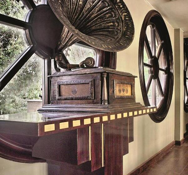 هتل Movenpick Ss Misr. Monday Friday