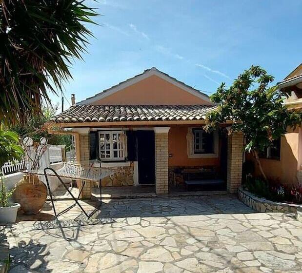 إقامة A Flower House In Corfu Close To Beach And Town