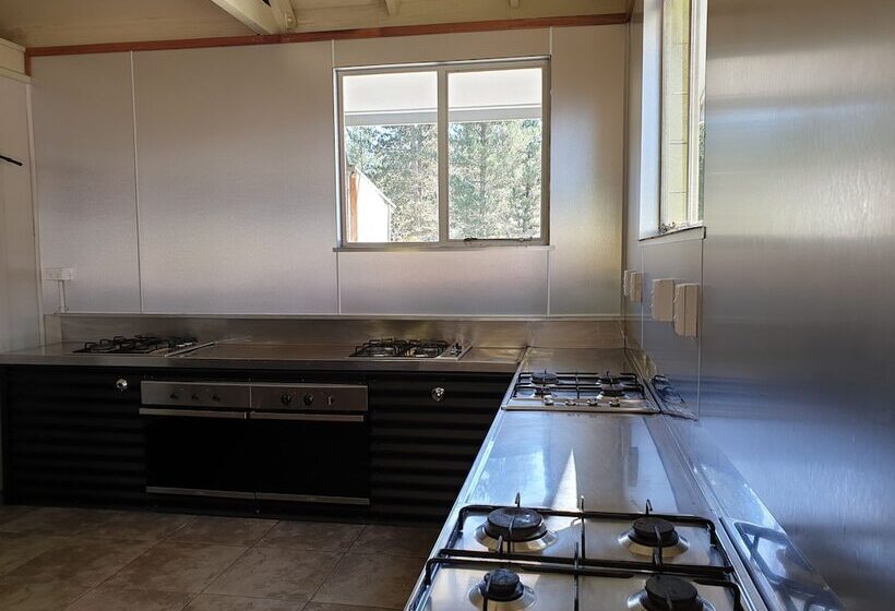 Курорт Lake Ruataniwha Holiday Park