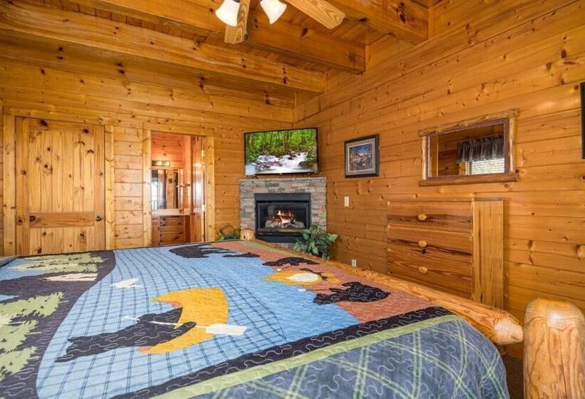 Royal Vista Lodge