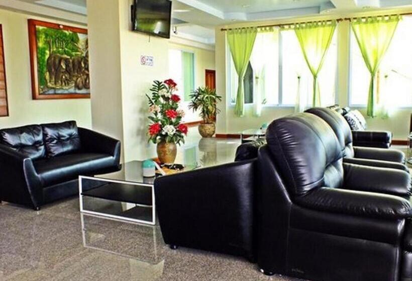 هتل Baan Ingna Resort