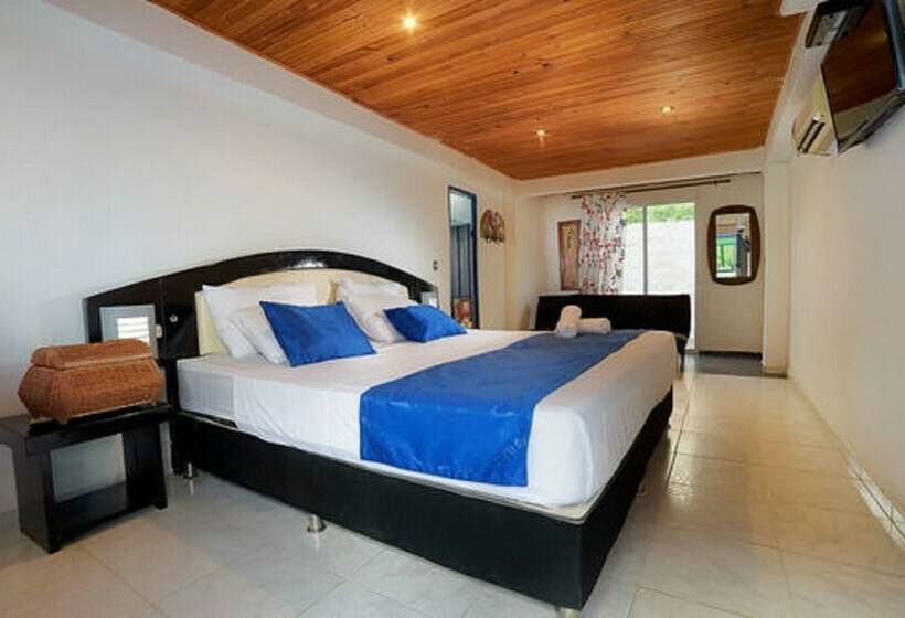 هتل Campestre La Herradura