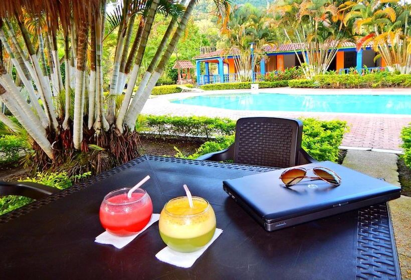 هتل Campestre La Herradura