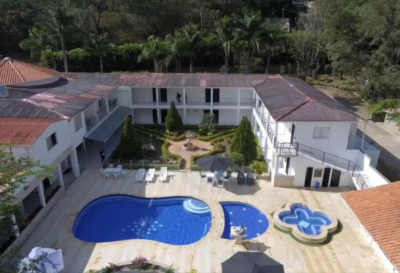 هتل Campestre Santa Catalina