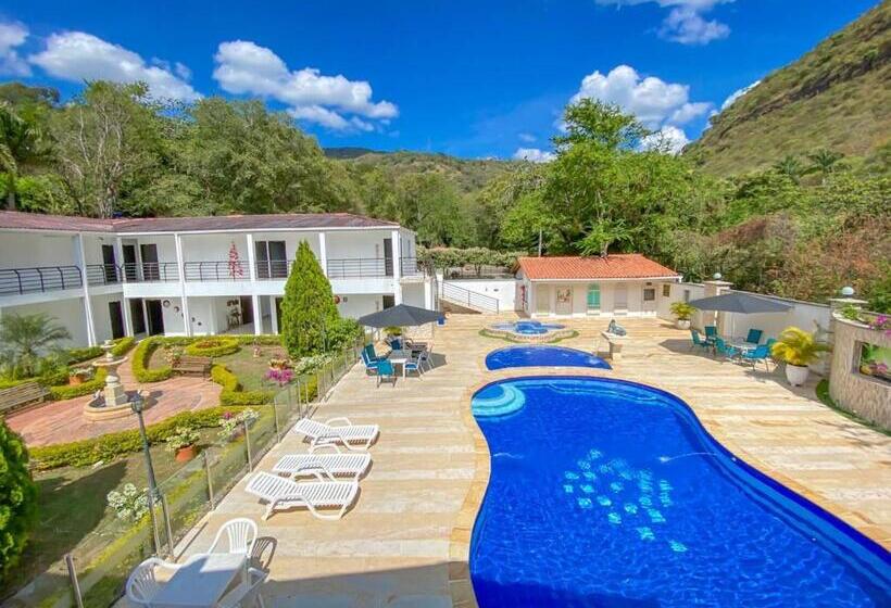 هتل Campestre Santa Catalina