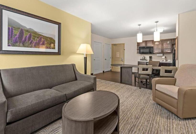 هتل Candlewood Suites   Fairbanks, An Ihg
