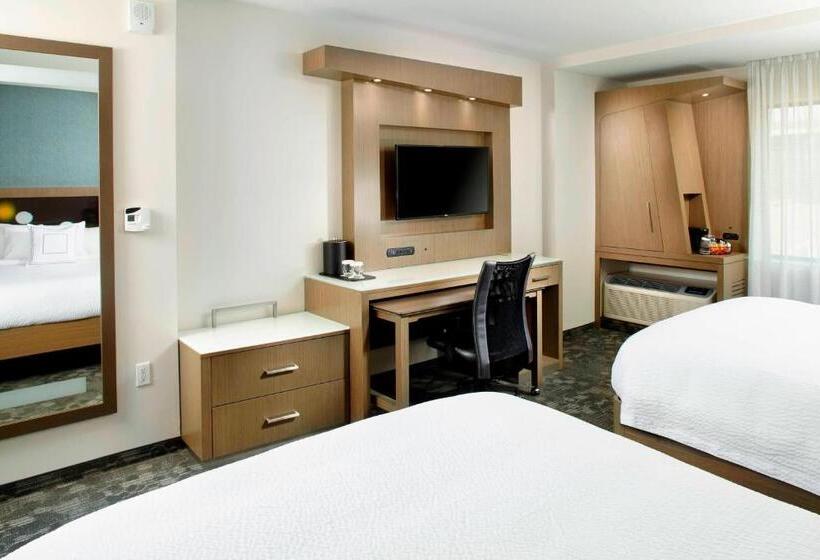 هتل Courtyard By Marriott Akron Downtown