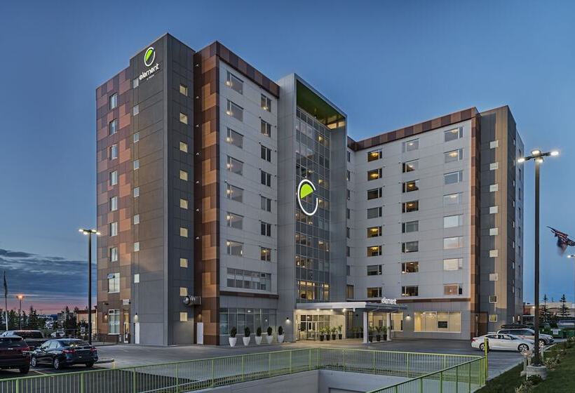 Отель Element Calgary Airport