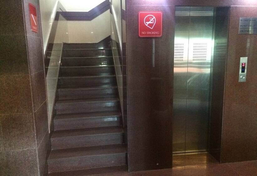 בית מלון כפרי Leela Grande