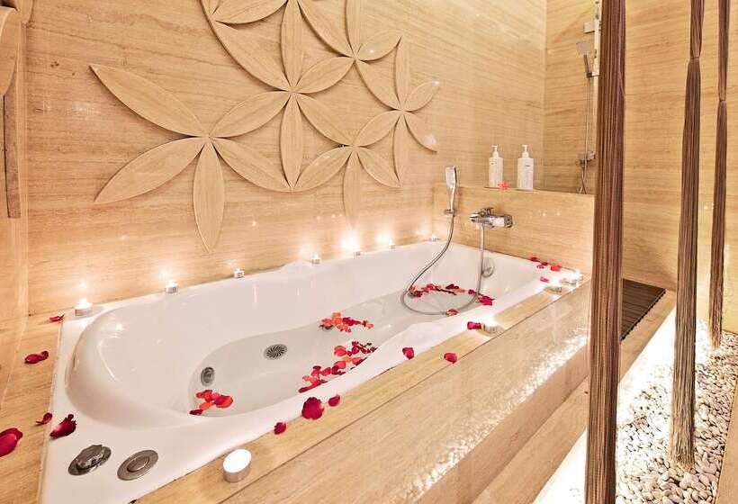 هتل Melia Makassar