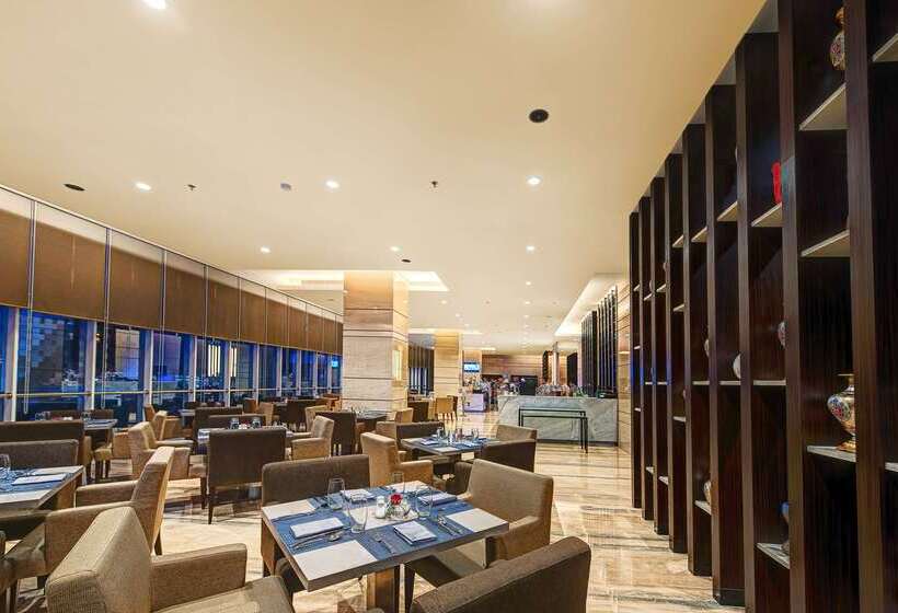 هتل Melia Makassar