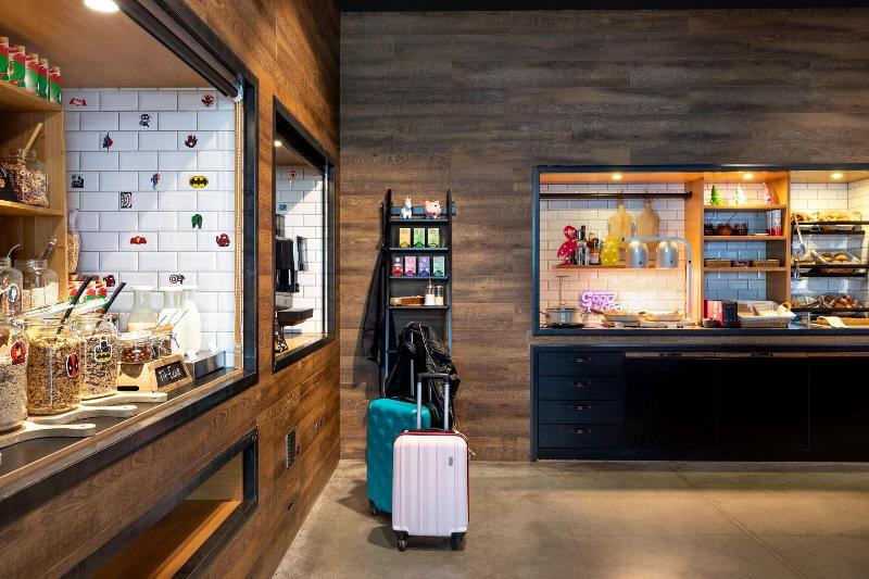 בית מלון כפרי Moxy Frankfurt Eschborn