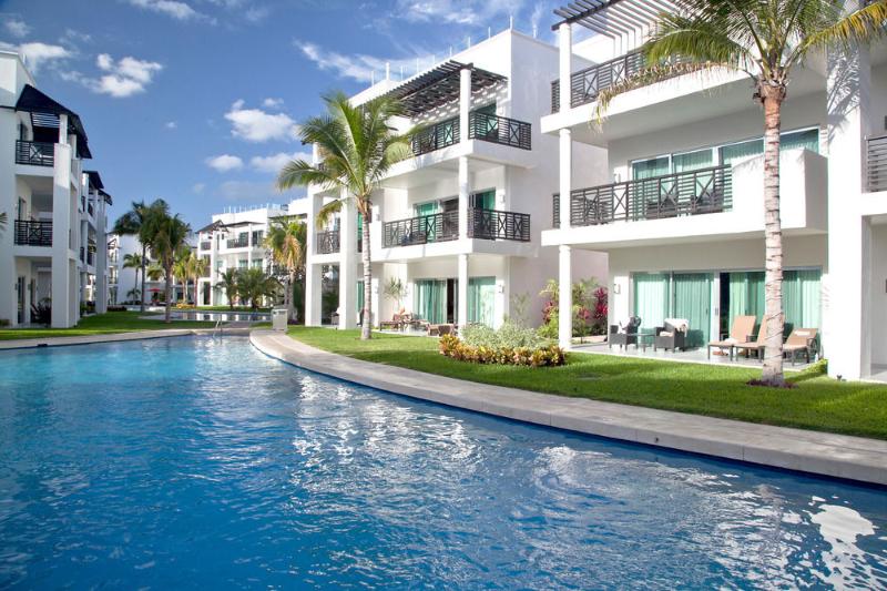 호텔 Residences at The Fives